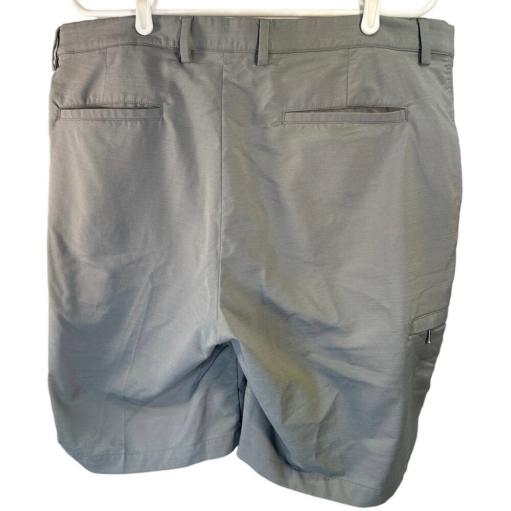 Greg Norman Grey Golf Shorts Size 38‎ - Picture 2 of 4